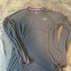 Oakley Gray Long Sleeve Athletic Top